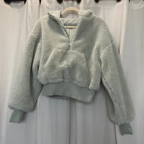 Alo Yoga Streetside Foxy Sherpa Jacket - Picture 3 of 8